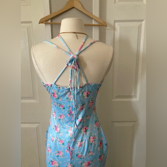 PARTHEA Solid Ruched Bodycon Dress - Picture 6 of 8